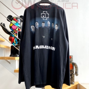 계단집 발렌시아가 빈티지 라운드 블랙 티셔츠