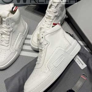 터보 톰브라운 하이탑 스니커즈