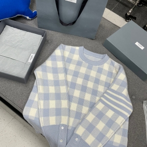 터보 톰브라운 완장사선 블루 체크 울 스웨터