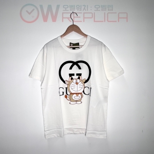 GOD공장 구찌 X 도라에몽 가슴프린팅 라운드 반팔 티셔츠