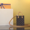 황벽 루이비통 쁘띠 삭 플라 모노그램 M81295